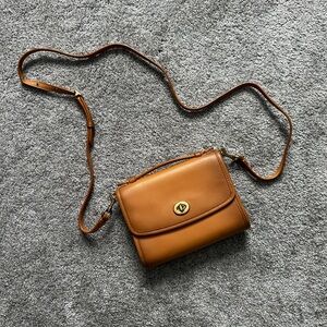 EUC Small Coach top handle crossbody